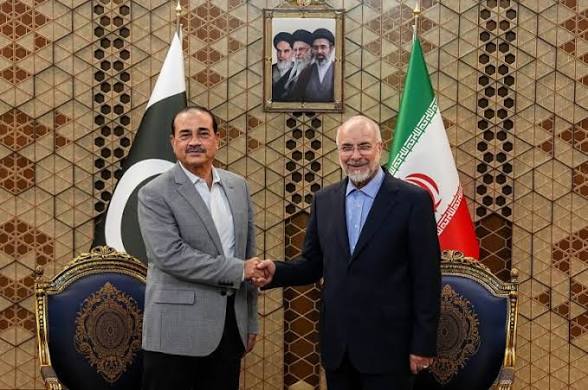 Pakistan Army Chief in Tehran: A Last-Ditch Bid to Avert US-Iran Crisis