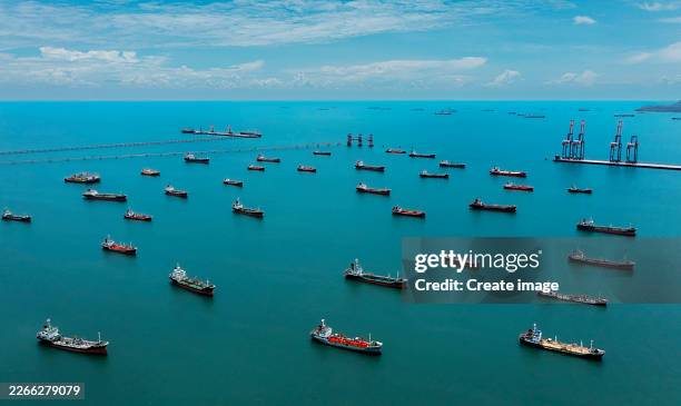 Hormuz Crisis: Iran and Oman Forge Secret Ship Route