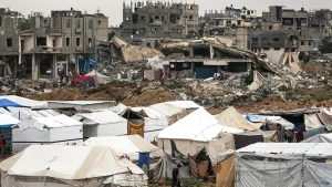 Gaza Families Risk Lives in Damaged Buildings